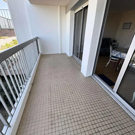 Mar-21-pornichet - Location De - Face Port Mae-2543 *