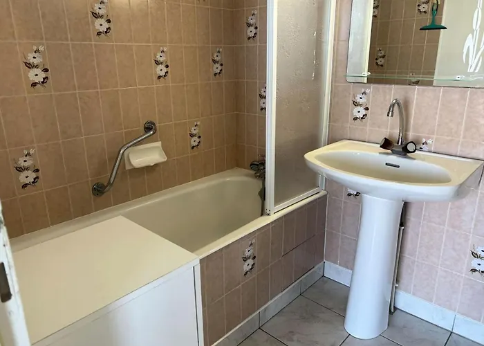 Mar-21-pornichet - Location De - Face Port Mae-2543 Pornichet